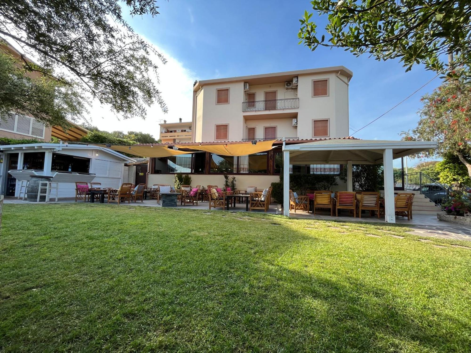Hotel Casa Mia Arzachena Exterior foto